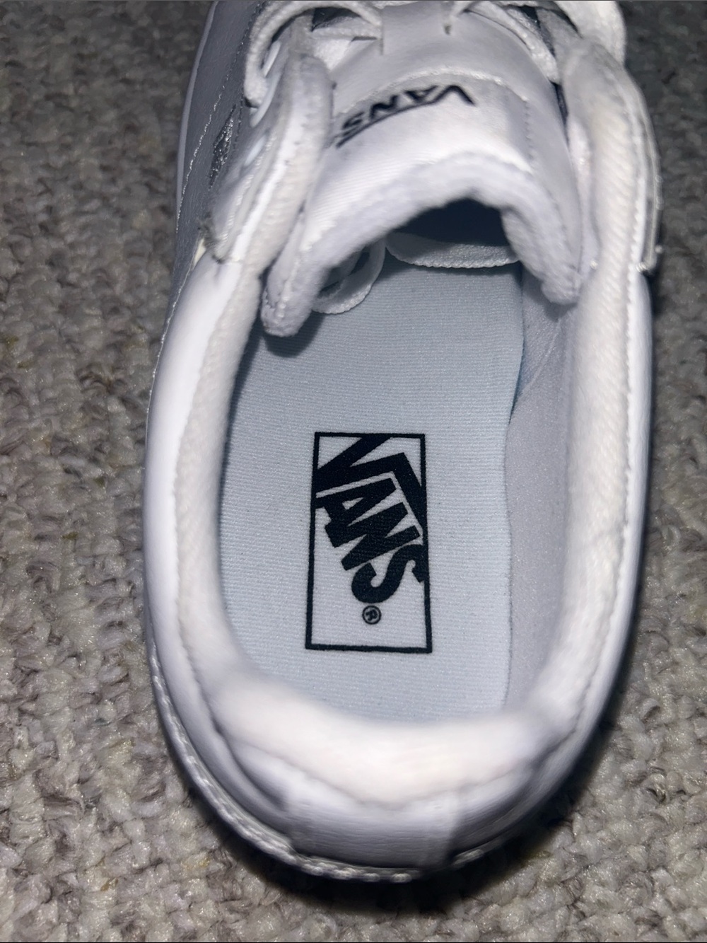 NEW *Display* Vans Seldan White Leather Low Top Sneakers Women’s 9 - Picture 7 of 10